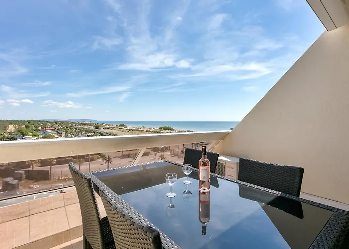 Village Naturiste R4n - Le Blue Light Heliopolis Sea View Luxe Daire