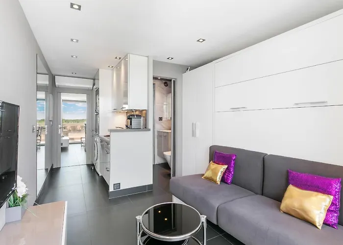 Daire Village Naturiste R4n - Le Blue Light Heliopolis Sea View Luxe