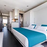 Blue Light - Vue - Dernier Etage - Parking - Climatisation - Village Naturiste * Agde