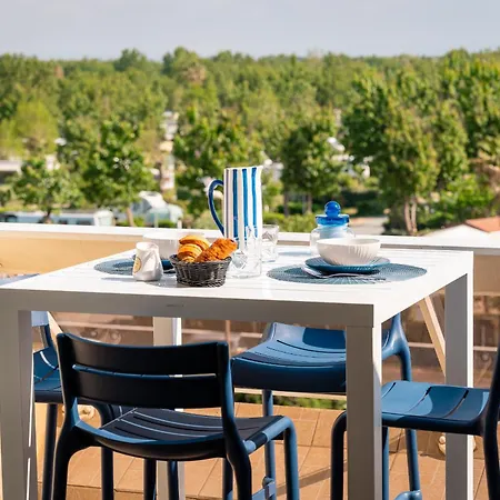 Blue Light - Vue - Dernier Etage - Parking - Climatisation - Village Naturiste Appartement *
